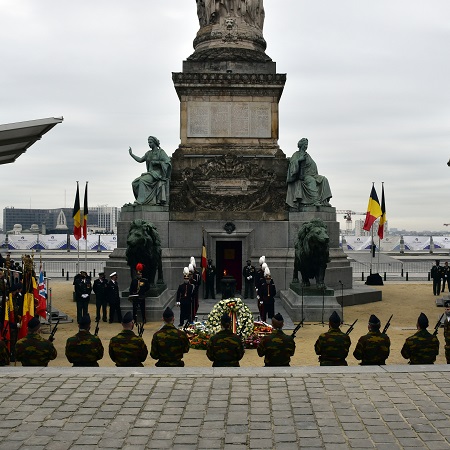 La crmonie officielle  la Tombe du Soldat Inconnu  Bruxelles