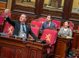 Eedaflegging van de senatoren Valerie Taeldeman (CD&V) en Willem-Frederik Schiltz (Open VLD)