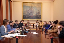 Parlement des étudiants au Sénat