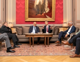 Bezoek van de voorzitter van de Bundesrat aan de Senaat