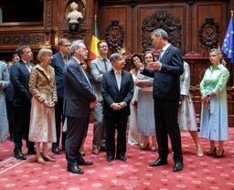 Visite d’État de Sa Majesté l’Empereur du Japon