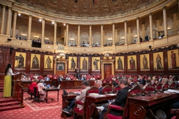 Nieuwe deelstaatsenatoren leggen de eed af