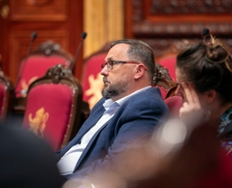 De Senaat stemt een voorstel van resolutie over de ziekte van Alzheimer 