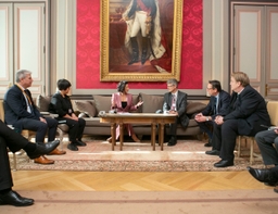 Een delegatie van de Duitse Bundestag op bezoek in de Senaat