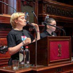 Scholierenparlement in de Senaat