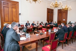 Een delegatie van de Duitse Bundestag op bezoek in de Senaat