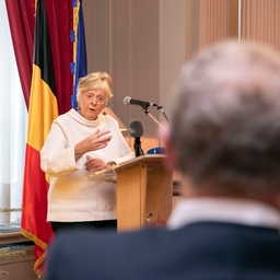 Le Groupe des Sages remet ses conclusions au Gouvernement fédéral