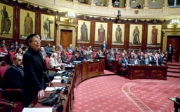 Debat in de Senaat over de rechten van de mens