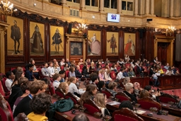 Les conseils de jeunesse débattent au Sénat du climat et de la biodiversité