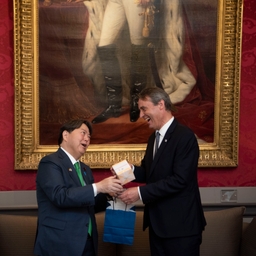 Rencontre avec S.E. Monsieur Yoshimasa HAYASHI