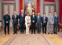 Bezoek van de heer Jang, speciale gezant van de President van de Republiek Korea