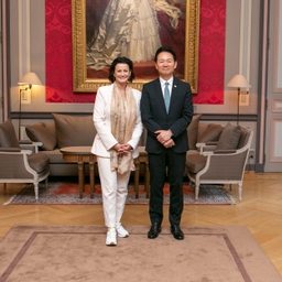 Bezoek van de heer Jang, speciale gezant van de President van de Republiek Korea
