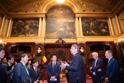 Rencontre avec S.E. Monsieur Yoshimasa HAYASHI