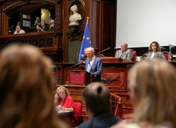 Nieuwe deelstaatsenatoren leggen de eed af