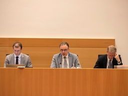 Échange de vues avec le premier ministre sur des réunions du Conseil européen