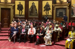 Ceremonie "Zoek uw Vredesvrouw 2014"