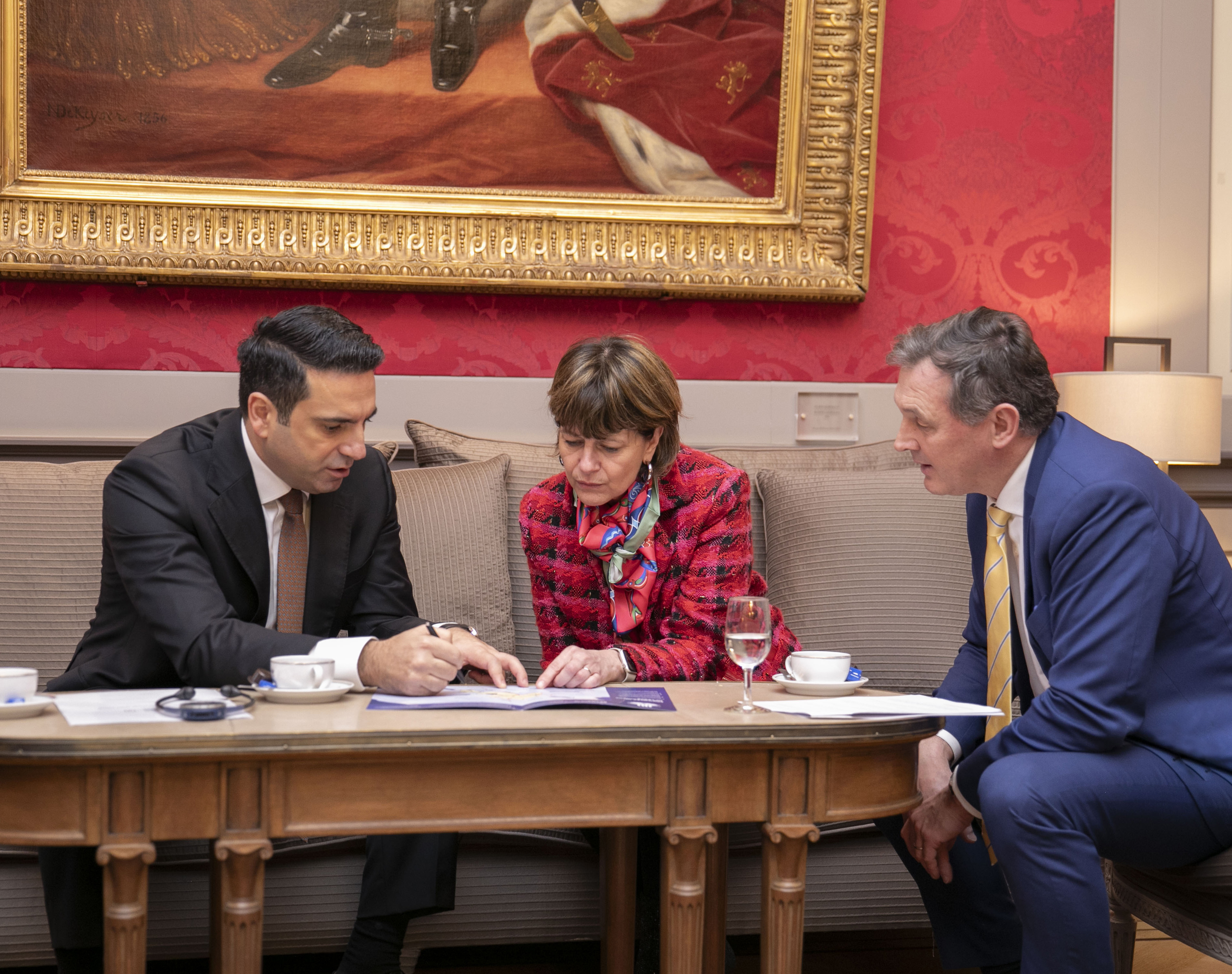  Bezoek van een Armeense delegatie